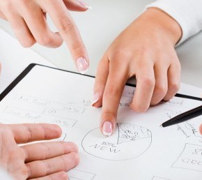 I 7 passi per organizzare una&nbsp;conferenza